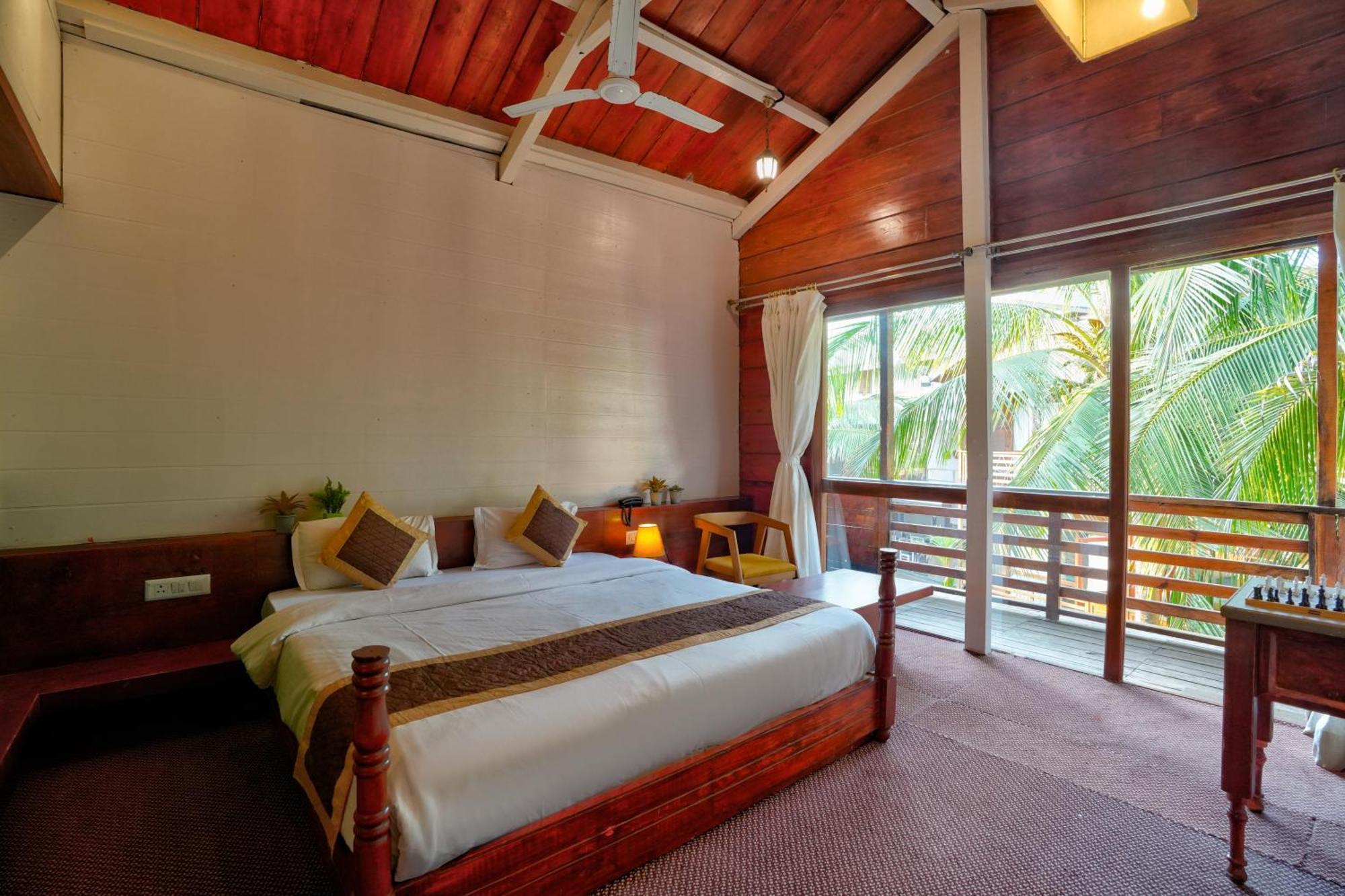 Resort Aqua Marina Calangute